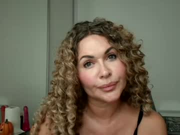 curlymiastar