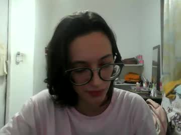 emilly964460