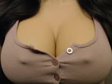 joannie boobs