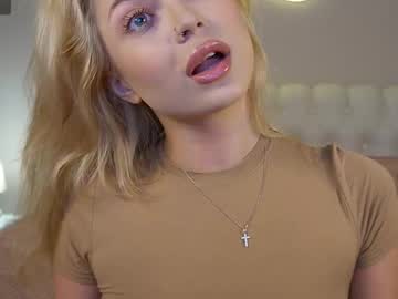 kelly peachpiee