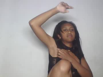 larriah 00