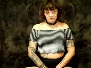 lucyavalanche