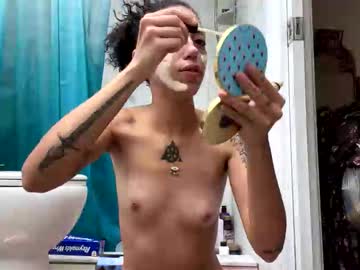 peachesnplumsxo