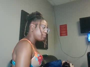 roxxxyroxxxy