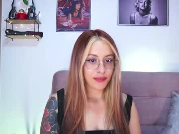 sophiiecums