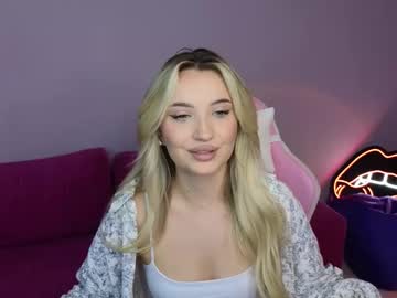 valeriesteele
