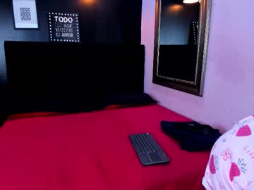 viickynaughty