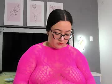 zoe curvyy